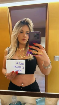 ville-blonde-luxe-kira-luxxx-1